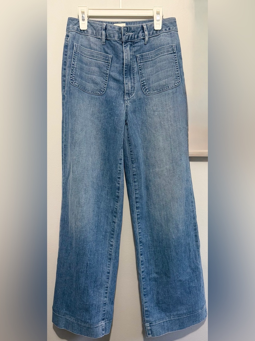ANN MASHBURN Light Blue Wide-Leg Jeans with Front Patch Pockets